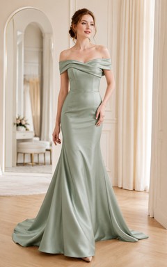Robe de mariée sirène en satin sauge à épaules dénudées et traîne balayée