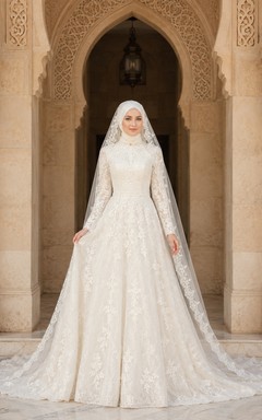 Schlichtes muslimisches Brautkleid mit Spitzenbesatz