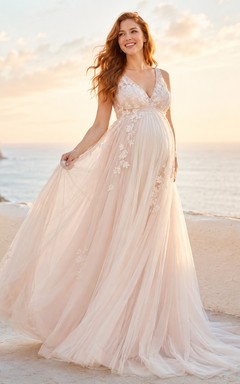 Robe de mariée de maternité rose poudré à col en V, bretelles en dentelle, tulle et coupe trapèze