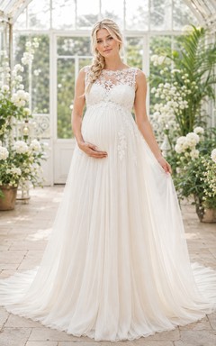 Umstands-Hochzeitskleid mit hohem Kragen, Spitzenoberteil, Empire-Schnitt und A-Linie