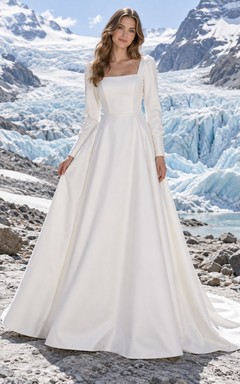 Sencillo vestido de novia de satén de algodón con mangas largas, escote cuadrado, espalda abotonada y cola en línea A.