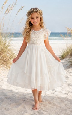 Strandkleid aus Tüll mit flatternden Ärmeln, A-Linien-Schnitt, Rundhalsausschnitt und wadenlangem Rock