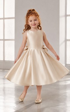 Blumenmädchenkleid aus elfenbeinfarbenem Satin, A-Linie, Rundhalsausschnitt, Teelänge, Schleifendetail