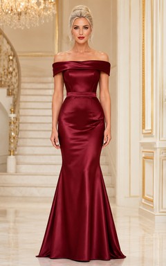 Robe de soirée sirène en satin satiné bordeaux à épaules dénudées sans manches et corset