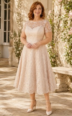 Romantisches zweites Hochzeitskleid in Übergröße: Rosafarbenes Spitzenkleid mit U-Boot-Ausschnitt, kurzen Ärmeln, A-Linie und Teelänge