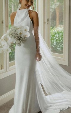 Robe de mariée blanche dos nu avec long voile