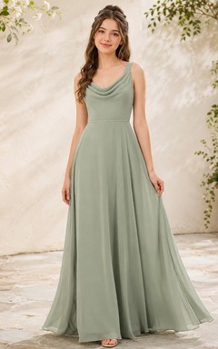 Vestido de dama de honor juvenil color celadón, corte en A, escote drapeado, sin mangas