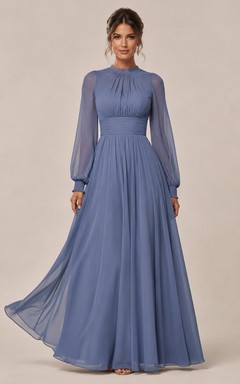 Robe de demoiselle d'honneur en mousseline de soie à manches longues et col montant, coupe trapèze, ornée de plis