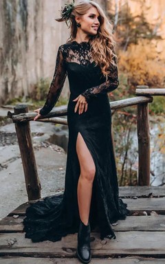 Robe fourreau fendue sur le devant, dos nu en dentelle gothique noire à manches longues et décolleté en V, manches longues