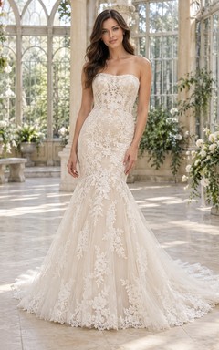 Robe de mariée sirène bustier en dentelle florale champagne festonnée avec traîne chapelle