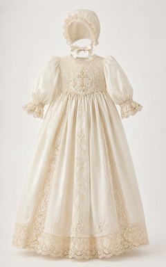 Robe de baptême vintage, robe de princesse modeste, robe de bal, manches longues, tulle illusion, dentelle, traîne au sol et bonnet couleur champagne