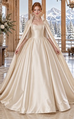 Vestido de novia de gala plisado con cuello alto, estructurado, de color champán, para invierno.