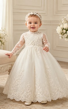 Schlichtes Taufkleid für Babys und die Taufe, A-Linie, bodenlang, mit Rundhalsausschnitt, langen Ärmeln, Tüllspitze und Knopfleiste am Rücken