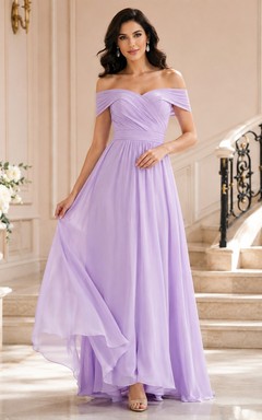 Robe de demoiselle d'honneur lavande en mousseline froncée, épaules dénudées, coupe trapèze, longueur au sol