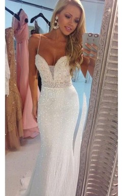 Zartes Meerjungfrauen-Brautkleid mit Pailletten und Perlenstickerei, Spaghettiträgern
