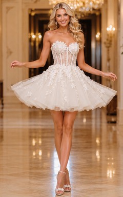 Vestido de fiesta de recepción de boda corto de lujo sin tirantes con apliques florales de tul y vestido de baile.