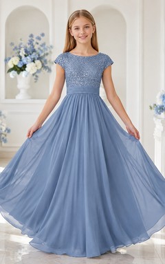 Vestido de dama de honor juvenil azul acero, corte en A, escote redondo, manga corta, gasa, detalle de lentejuelas, elegante.