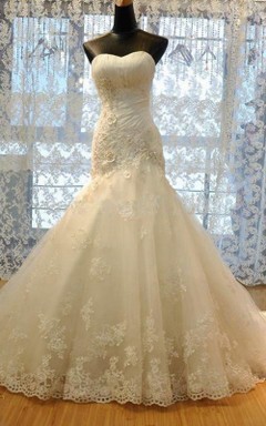 Meerjungfrauenkleid mit langen Trägern, ärmellos, mit Glockenrüschen, Schnürung am Rücken, aus Spitze, Organza und Satin
