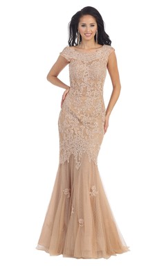 Mermaid Long Scoop-Neck Short Sleeve Tulle Low-V Back Dress With Appliques And Pleats