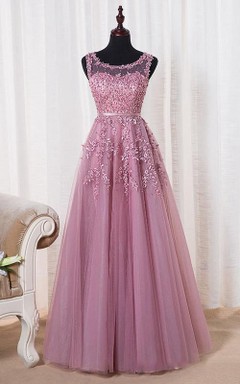 Robe trapèze sans manches à encolure ronde et applications de dentelle