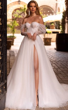 Adorable Off-the-shoulder Tulle Sweetheart Front Split A-line Ball Gown Lace Wedding Dress with Applique