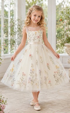A-Linien-Kleid für Blumenmädchen mit gepressten Blüten, kurzen Ärmeln, botanischen Tülldetails, natürlicher Taille und wadenlangem Rock