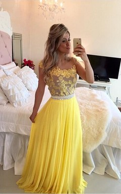 Delicate Yellow Chiffon Pearls Prom Dress Lace Appliques