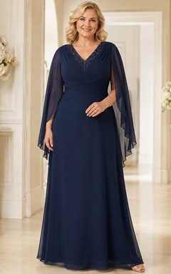 Dunkelblaues, elegantes Mutterkleid in Übergröße mit Perlenbesatz, V-Ausschnitt, langen Cape-Ärmeln und A-Linien-Schnitt, bodenlang