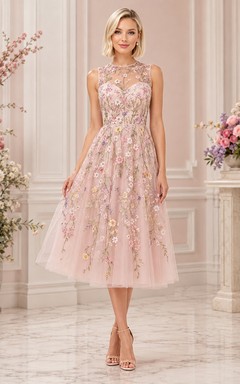 Vintage-Kleid aus rosafarbenem Tüll mit Rundhalsausschnitt, kurzen Ärmeln und Teelänge, A-Linien-Schnitt und Blumenmuster