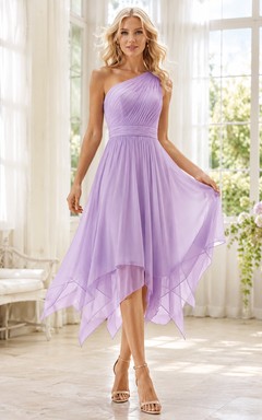 Einseitig schulterfreies, lavendelfarbenes Chiffon-Cocktailkleid mit asymmetrischem Saum