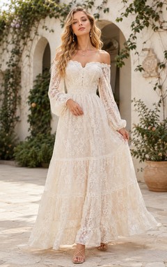 Robe de mariée bohème champêtre à épaules dénudées, manches bouffantes, dentelle à volants et dos nu plongeant