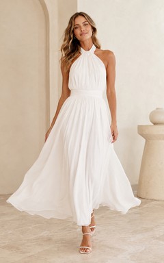 Robe de mariée bohème de plage à col montant en mousseline plissée dos nu et col halter