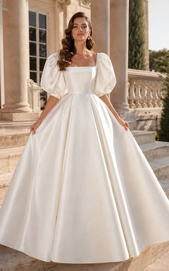 Robe de mariée de bal en satin à col carré et manches bouffantes courtes