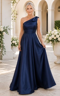 Dunkelblaues, einseitig schulterfreies A-Linien-Kleid aus Satin für Mütter