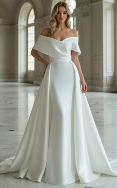 Robe de mariée simple en satin, coupe trapèze, épaules dénudées