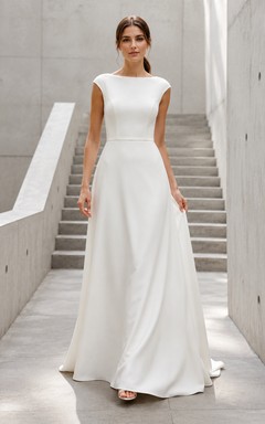 Vestido de novia moderno minimalista estilo barco con silueta en A para fugarse.
