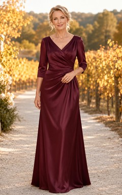 Burgunderfarbenes, schlichtes A-Linien-Kleid aus Satin mit V-Ausschnitt, Dreiviertelärmeln und bodenlanger Silhouette – ideal für Herbst und Outdoor-Aktivitäten und als Brautmutterkleid.