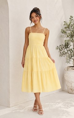 Robe midi à fines bretelles et volants couleur jonquille