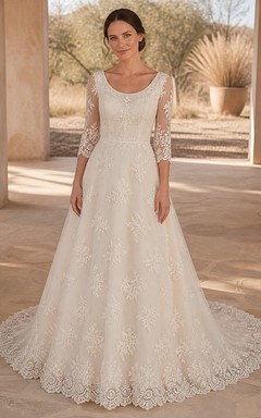 Vestido de novia modesto de corte A con escote redondo y mangas tres cuartos, largo hasta el suelo.