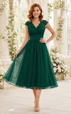 Dark Green Refined Chiffon Sheath V-neck Knee Length Cocktail Dress