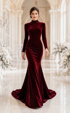 Robe de mariée sirène en velours bordeaux à col montant et manches longues