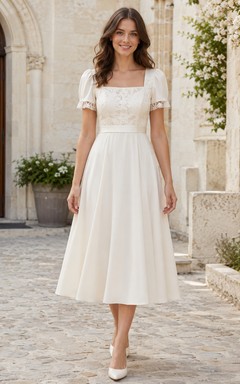 Elfenbeinfarbenes Spitzenkleid in A-Linie, Teelänge, mit eckigen Puffärmeln, schlichtes Design