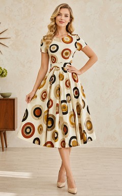 Vestido midi retro de manga corta con estampado de círculos color crema