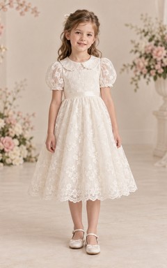 Vestido de niña de flores de corte A, estilo vintage, modesto, color marfil, con estampado floral y encaje, cuello Peter Pan, hasta la rodilla.