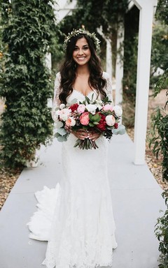 Sexy Brautkleid im Landhausstil mit tiefem V-Ausschnitt, rückenfreiem Design, langen Ärmeln, Spitze und Schleppe