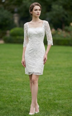 Robe de mariée en dentelle à manches courtes et dos nu en V