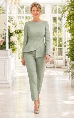 Sage Petite Simple Asymmetrischer Hosenanzug mit Peplum-Ausschnitt und langem Ärmeln, U-Boot-Ausschnitt, strukturierter Oberfläche und schmal zulaufender Hose am Knöchel – perfekt für die Mutter der Braut.