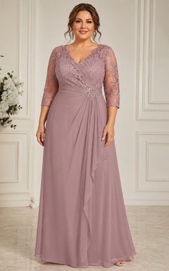 Plus Size A-Line V-Neck 3/4 Length Sleeve Chiffon Mother Dress with Lace