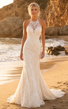 Vestido de novia de sirena playero con escote halter y espalda descubierta de encaje