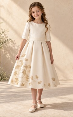 Schlichtes, dezentes cremefarbenes Teelängenkleid mit Schmucksteinen, Ellbogenärmeln, Ginkgozweig-Verzierung, plissiertem Bund und A-Linien-Schnitt für Blumenmädchen